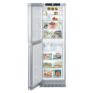 Refrigerador y Congelador en acero 24